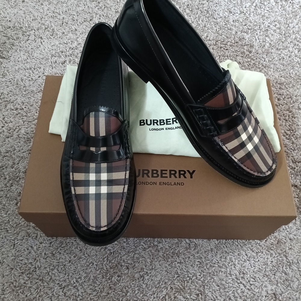 Burberry Shane Loafers Mens 41.5 Black Vintage Check Excellent Penny Leather